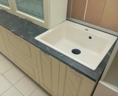 кухонный гарнитур Диана-4 2,0м прованс (67 85 69 61 81с 64с) песочное дерево, без сушки, мойка каменная К.10 ваниль, ст. кунгур 1200+800